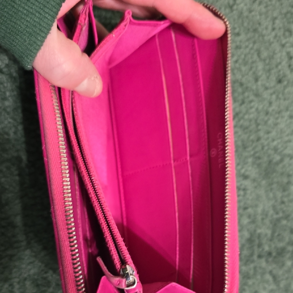CHANEL Quilted Zip-Around Wallet - Hot Pink - Picture 5 of 6